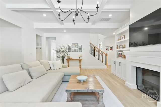 18 Lindenhill Court, Savannah, GA 31405