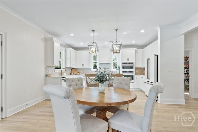 18 Lindenhill Court, Savannah, GA 31405