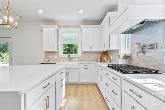 18 Lindenhill Court, Savannah, GA 31405