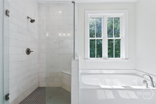 18 Lindenhill Court, Savannah, GA 31405