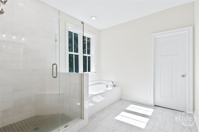 18 Lindenhill Court, Savannah, GA 31405