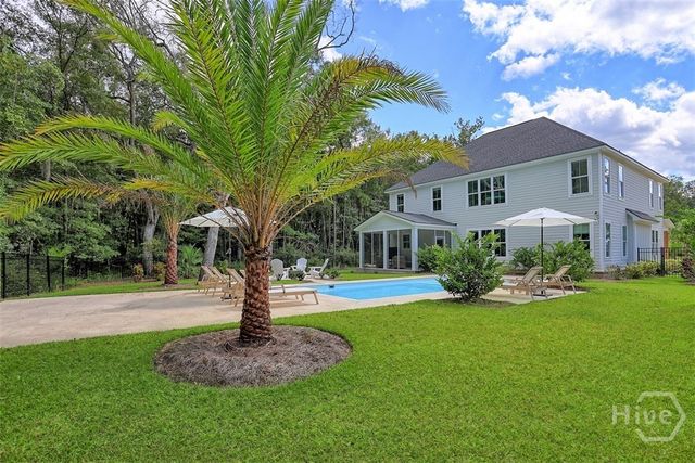 18 Lindenhill Court, Savannah, GA 31405