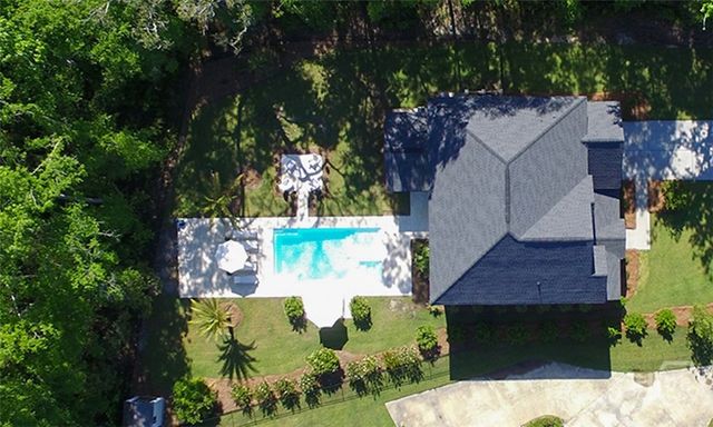 18 Lindenhill Court, Savannah, GA 31405