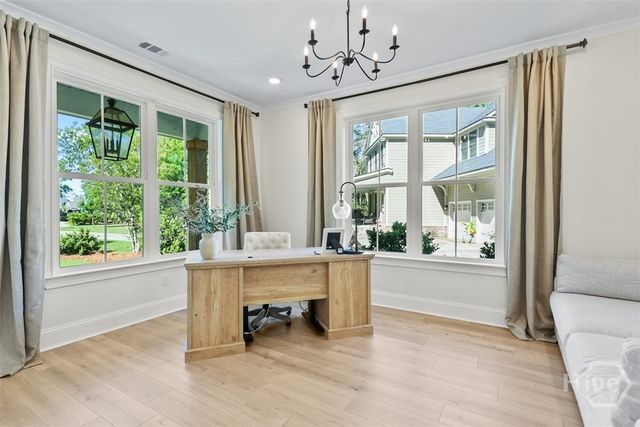 18 Lindenhill Court, Savannah, GA 31405