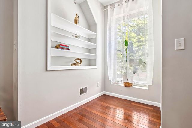 424 N LUZERNE AVE N, Baltimore, MD 21224