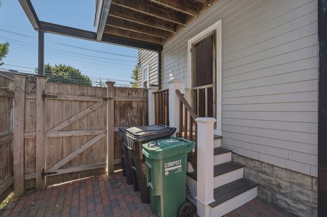45-47 Chestnut St 3, Cambridge, MA 02139