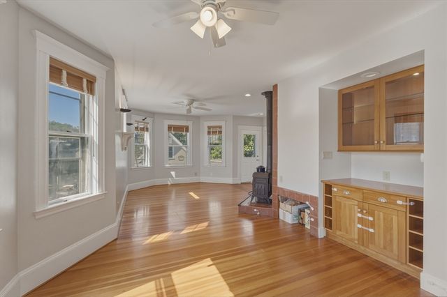 45-47 Chestnut St 3, Cambridge, MA 02139