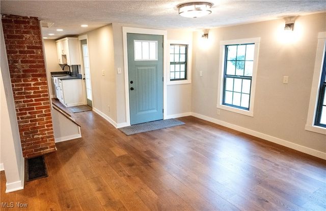 207 Water Street, Chardon, OH 44024