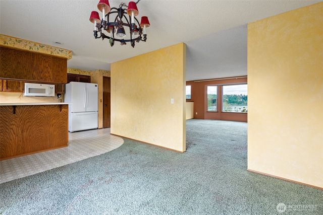 542 Dugualla Rd, Oak Harbor, WA 98277