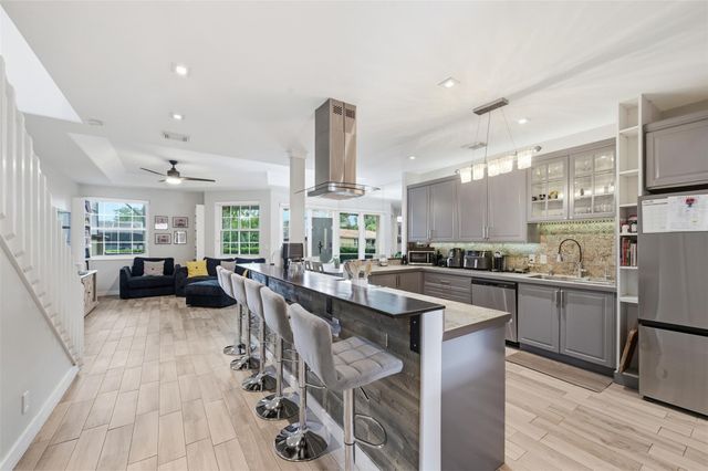 9788 Royal Palm Boulevard, Coral Springs, FL 33065