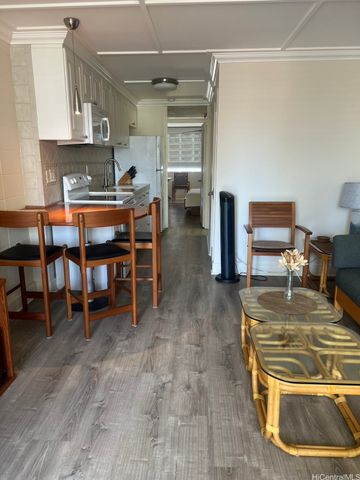 425 Ena Road B1002, Honolulu, HI 96815