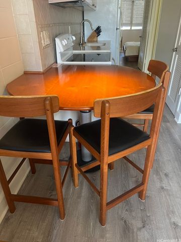 425 Ena Road B1002, Honolulu, HI 96815