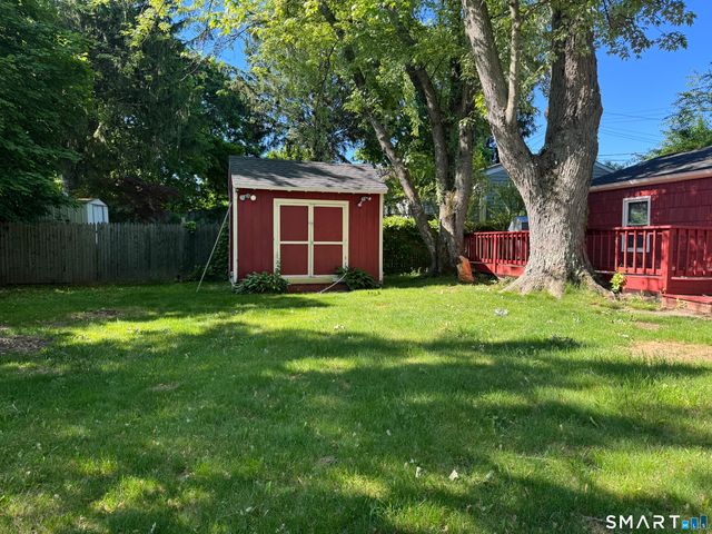 5 Webster Drive, Ansonia, CT 06401