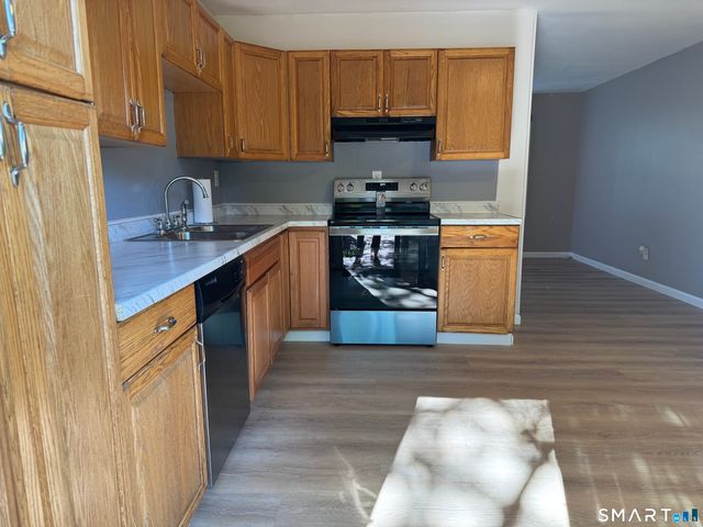 5 Webster Drive, Ansonia, CT 06401