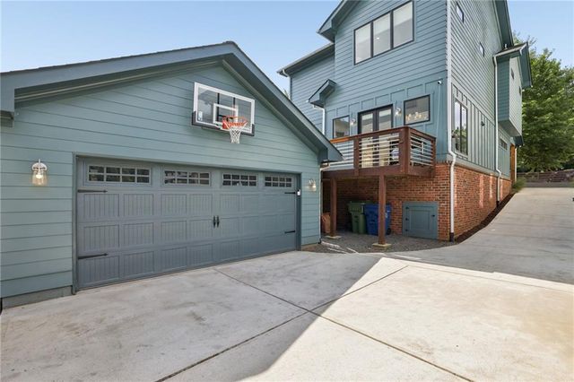 616 Fortune Place NE, Atlanta, GA 30312