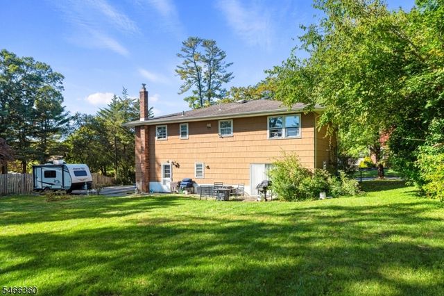 4 Horizon Dr, Roxbury Twp., NJ 07876
