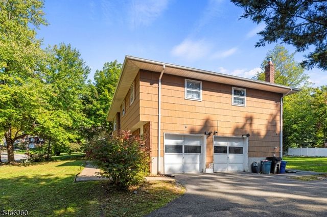 4 Horizon Dr, Roxbury Twp., NJ 07876