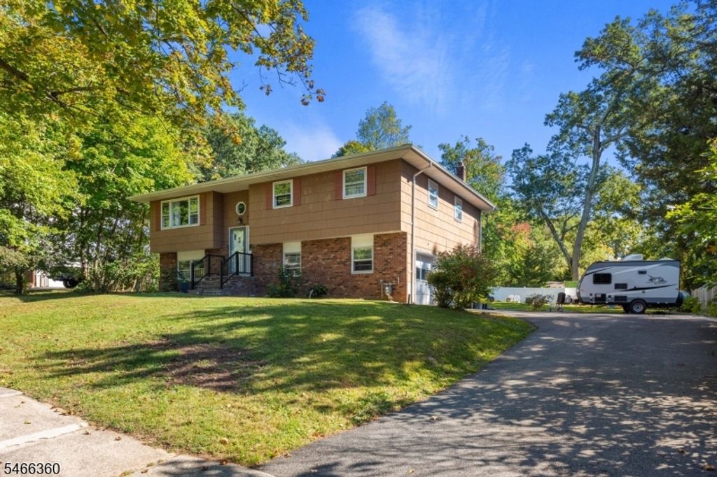 4 Horizon Dr, Roxbury Twp., NJ 07876 — exterior