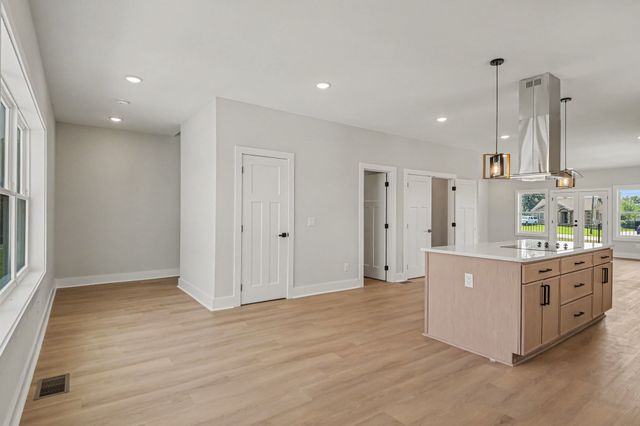 1121 Lawrence Ave Unit 3, Madison, TN 37115