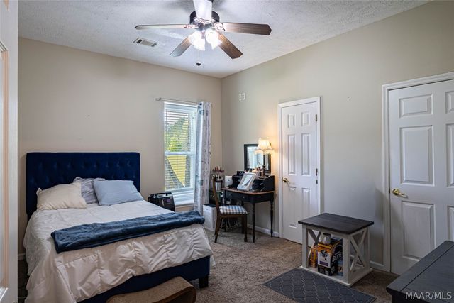 198 Meadow Lane, Deatsville, AL 36022
