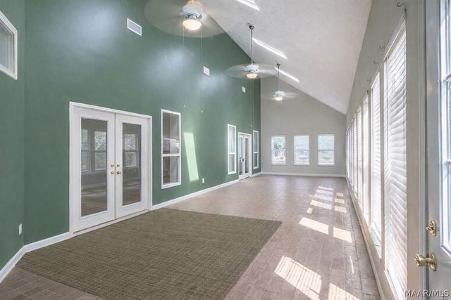 198 Meadow Lane, Deatsville, AL 36022