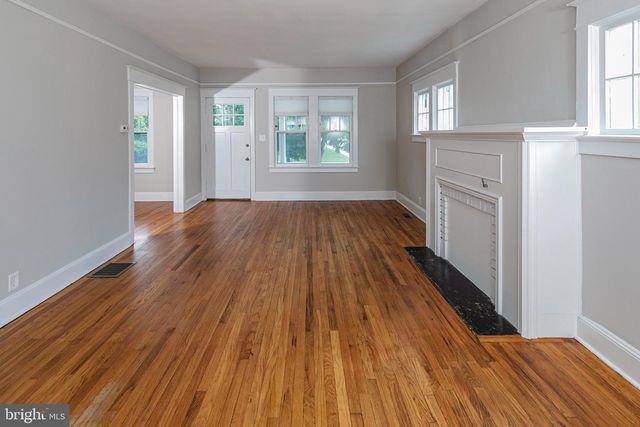 91 LINDEN LN, Princeton, NJ 08540