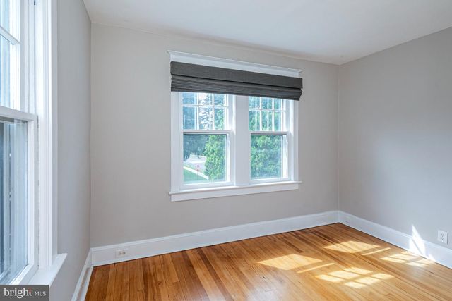91 LINDEN LN, Princeton, NJ 08540