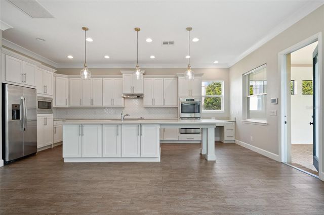 9064 MERRIFIELD SREET, Orlando, FL 32827
