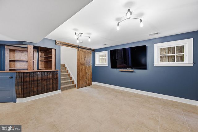 2916 2ND ST N, Arlington, VA 22201