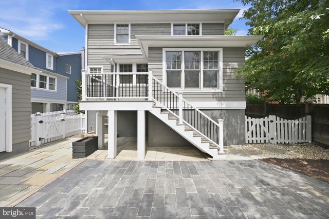 2916 2ND ST N, Arlington, VA 22201