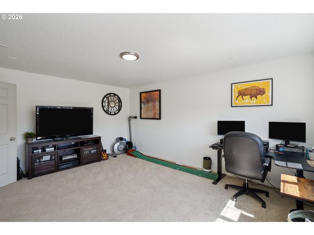 3753 Nw TALAMORE Ter, Portland, OR 97229