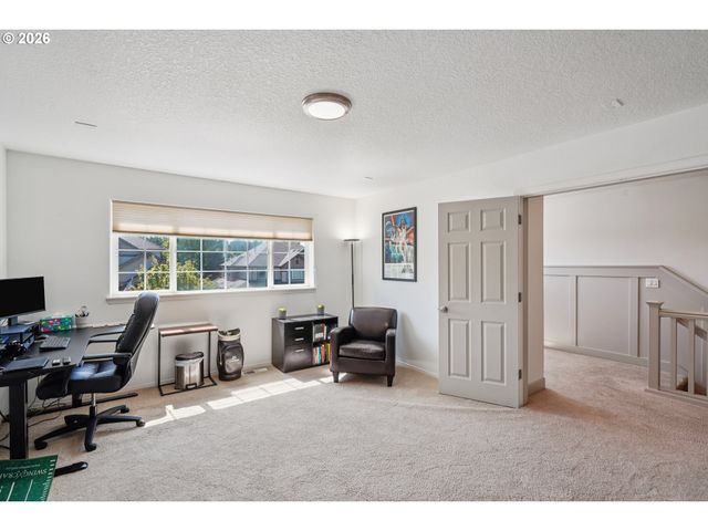 3753 Nw TALAMORE Ter, Portland, OR 97229