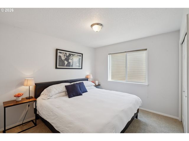 3753 Nw TALAMORE Ter, Portland, OR 97229