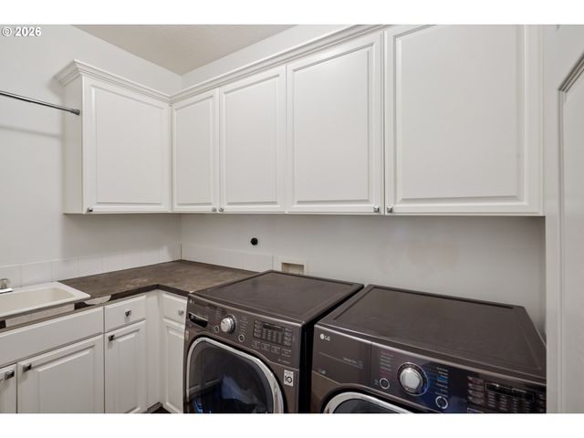 3753 Nw TALAMORE Ter, Portland, OR 97229