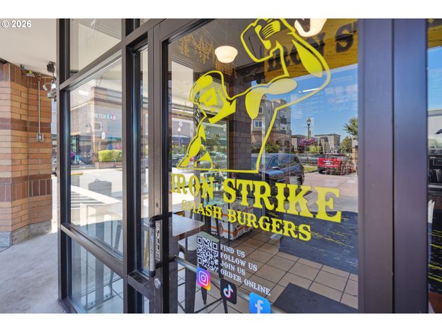 3753 Nw TALAMORE Ter, Portland, OR 97229