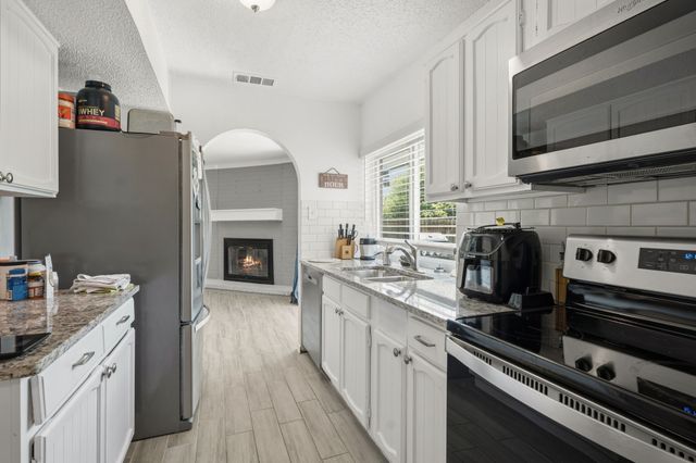 2314 Benbrook Drive, Carrollton, TX 75007