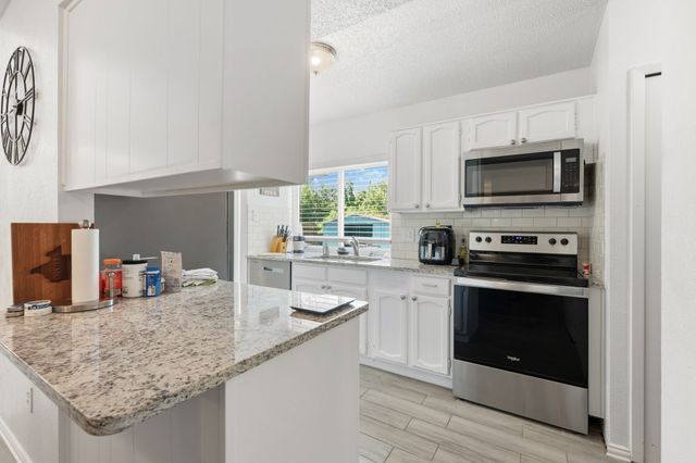 2314 Benbrook Drive, Carrollton, TX 75007