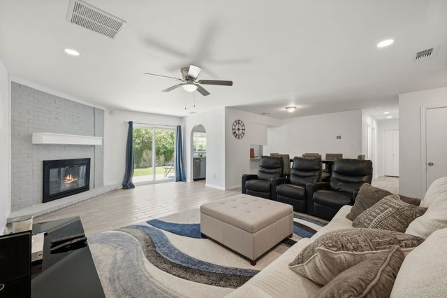 2314 Benbrook Drive, Carrollton, TX 75007
