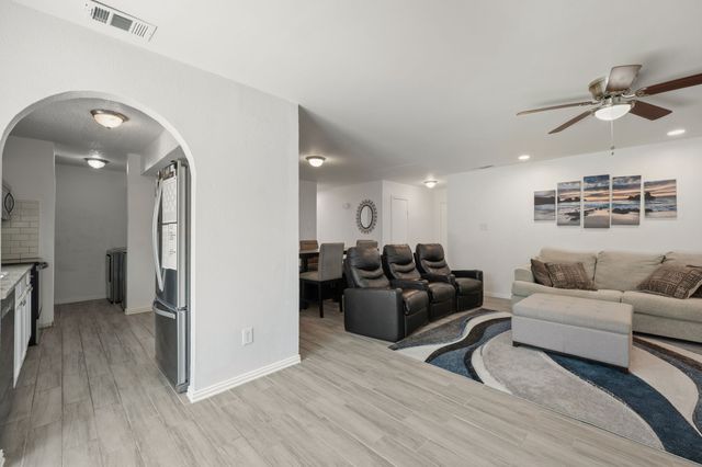 2314 Benbrook Drive, Carrollton, TX 75007