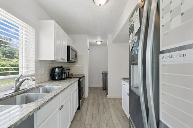 2314 Benbrook Drive, Carrollton, TX 75007