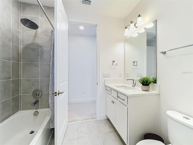 13809 LARKTON LANE, Orlando, FL 32832