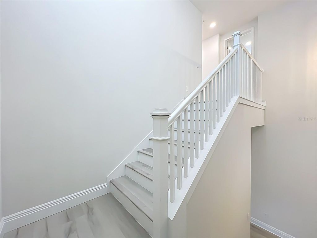 Image 34 of property listing at 13809 LARKTON LANE, Orlando, FL 32832