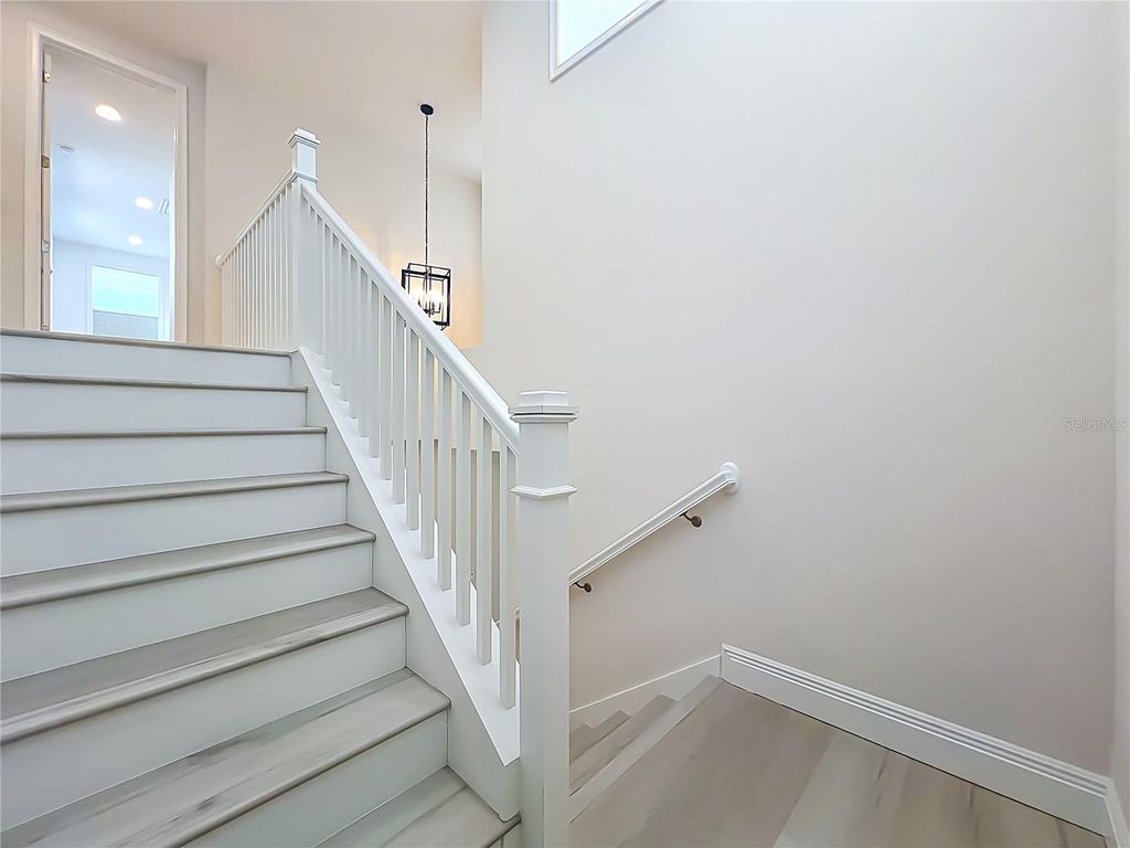 Image 35 of property listing at 13809 LARKTON LANE, Orlando, FL 32832