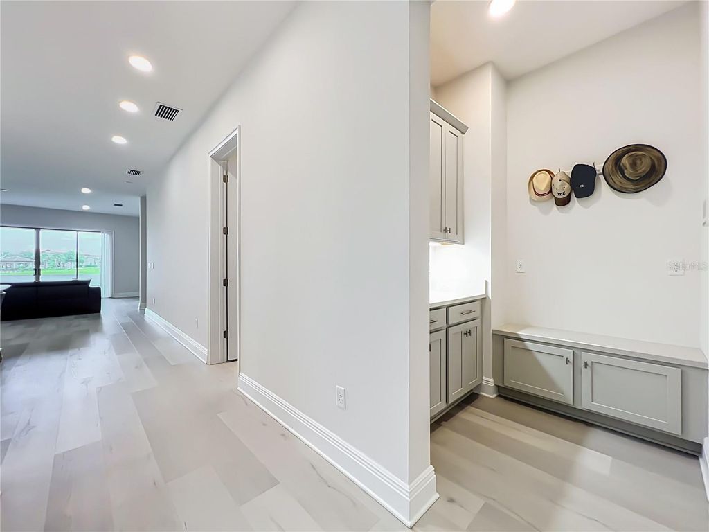 Image 5 of property listing at 13809 LARKTON LANE, Orlando, FL 32832