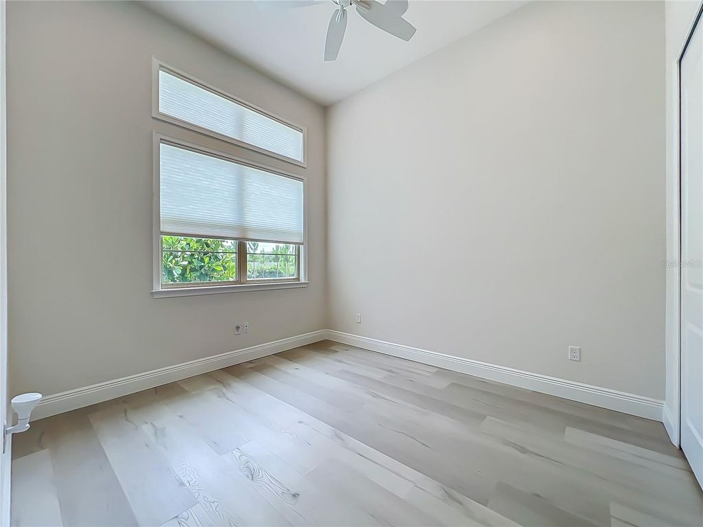 Image 8 of property listing at 13809 LARKTON LANE, Orlando, FL 32832