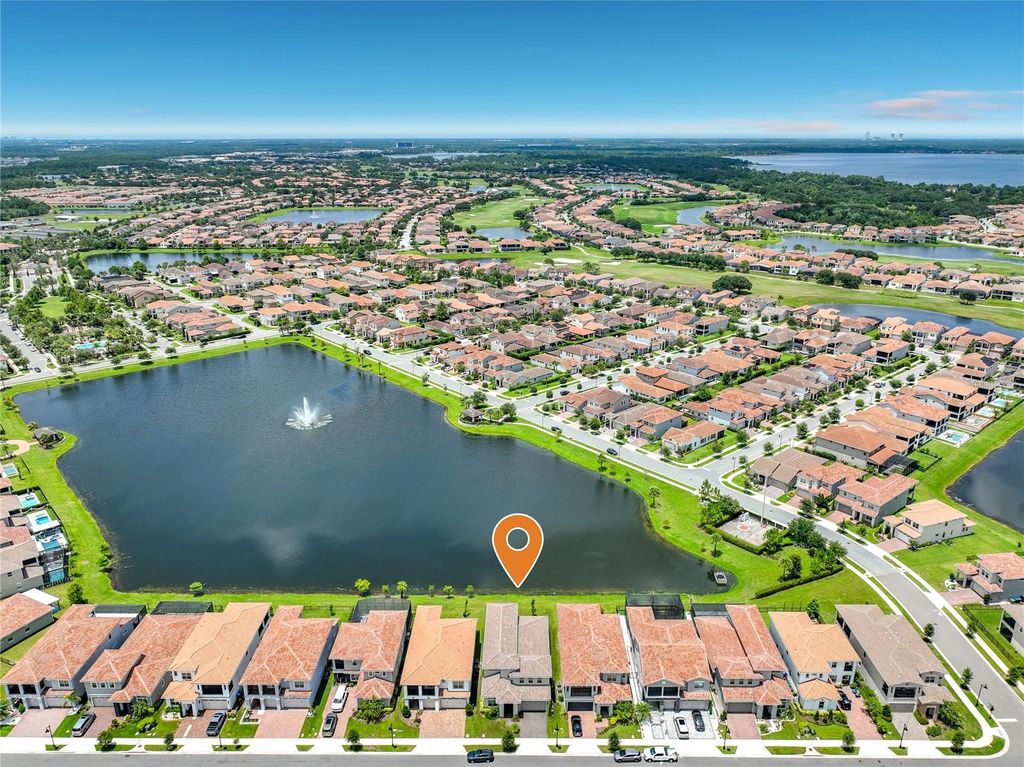 Image 76 of property listing at 13809 LARKTON LANE, Orlando, FL 32832