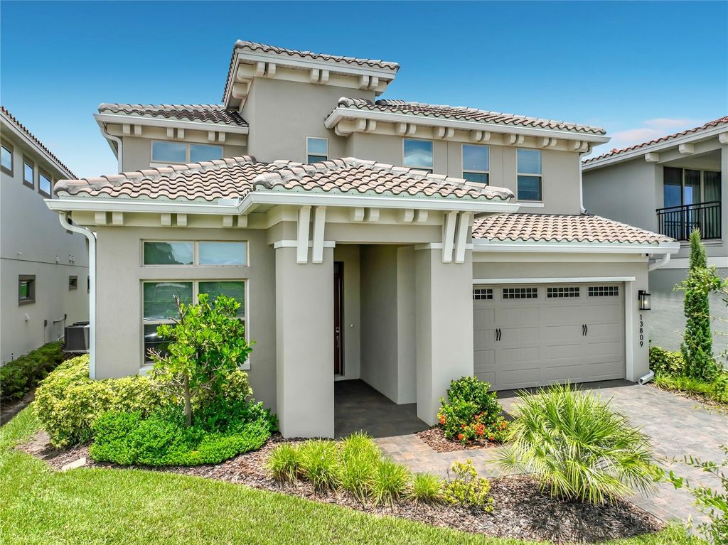 Image 80 of property listing at 13809 LARKTON LANE, Orlando, FL 32832