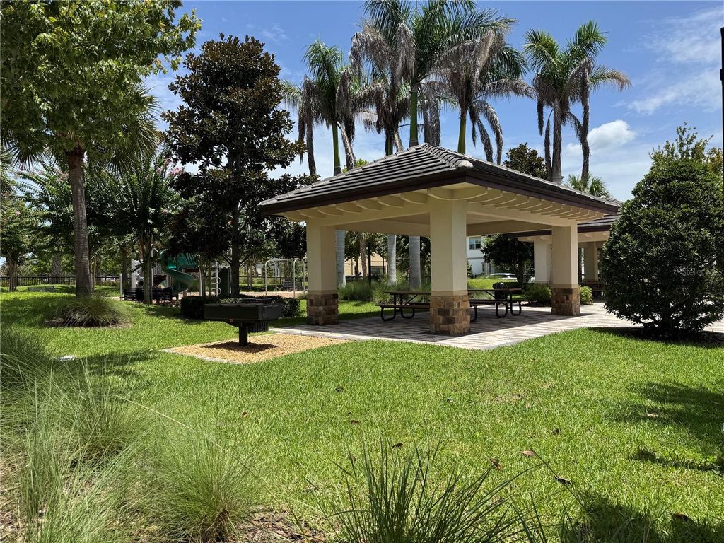 Image 83 of property listing at 13809 LARKTON LANE, Orlando, FL 32832