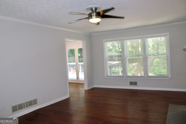 2160 Lakeway Drive, Dacula, GA 30019