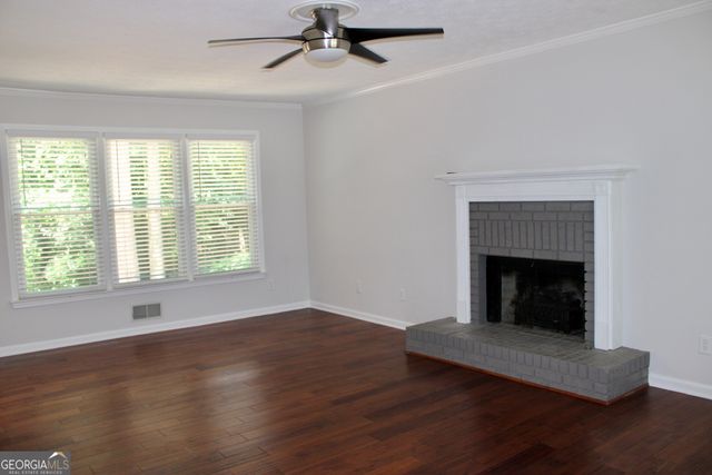 2160 Lakeway Drive, Dacula, GA 30019